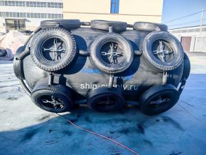 Quality Ship Berthing Pneumatic Rubber Fender Made Secure Simple Black wholesale