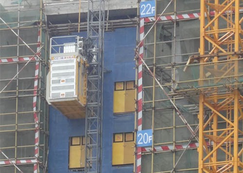 Temporary Rack Pinion 2000KG Per Cage Construction Site Hoist