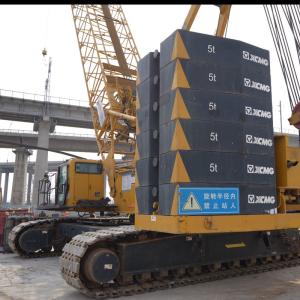 Quality Used 300t Crawler Crane: Excellent Quality And Affordable Price wholesale