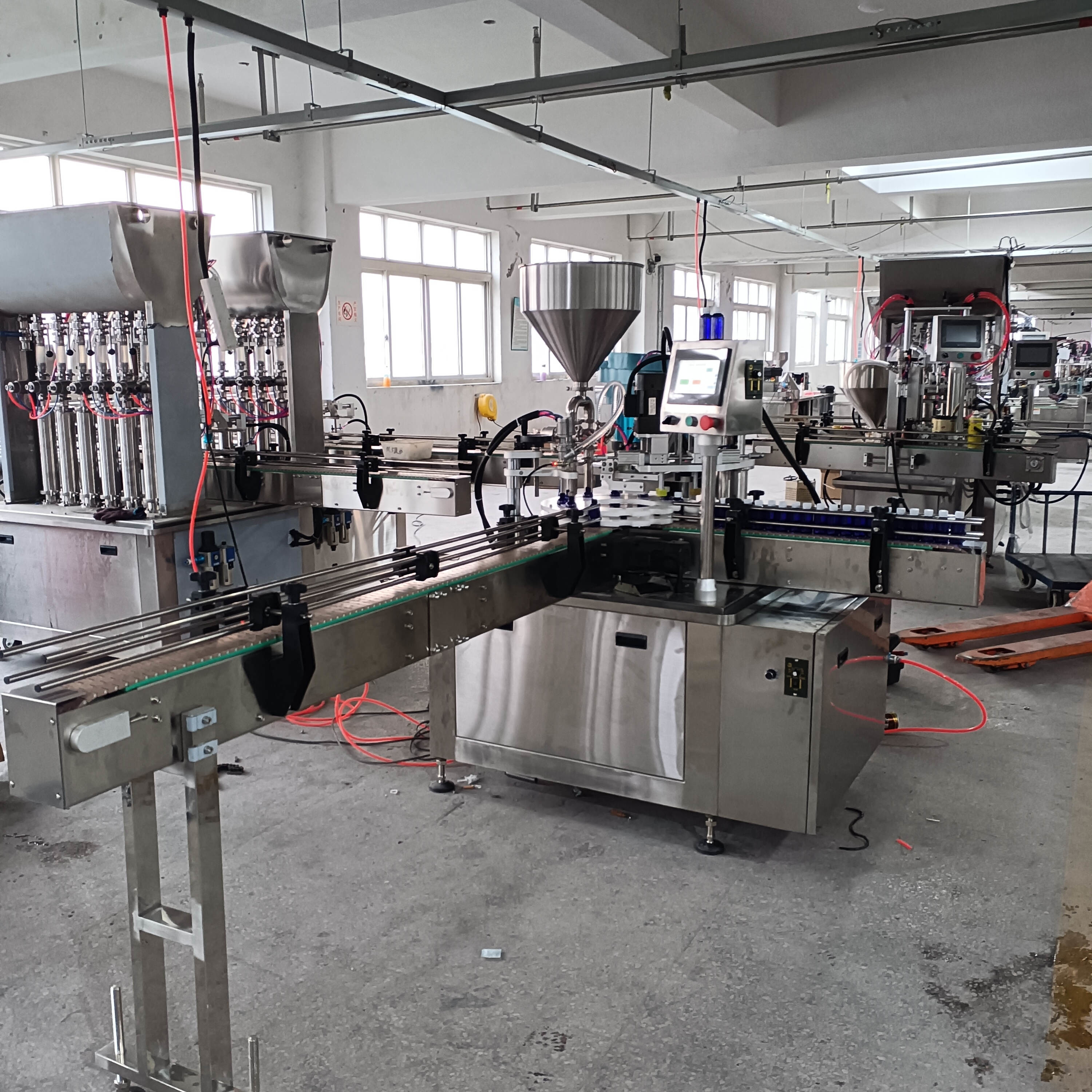 Efficient Production Of Environmentally Friendly And Energy-Saving Precise Filling Technology Duckbill Capping And Filling And Spinning Integrated