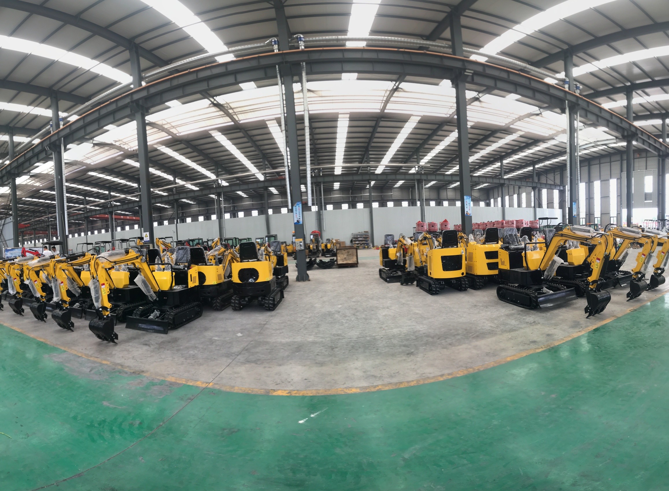 Micro Mini Excavator 1.5 Ton Blue Digging Machine Meet Euro V CE EPA Standard