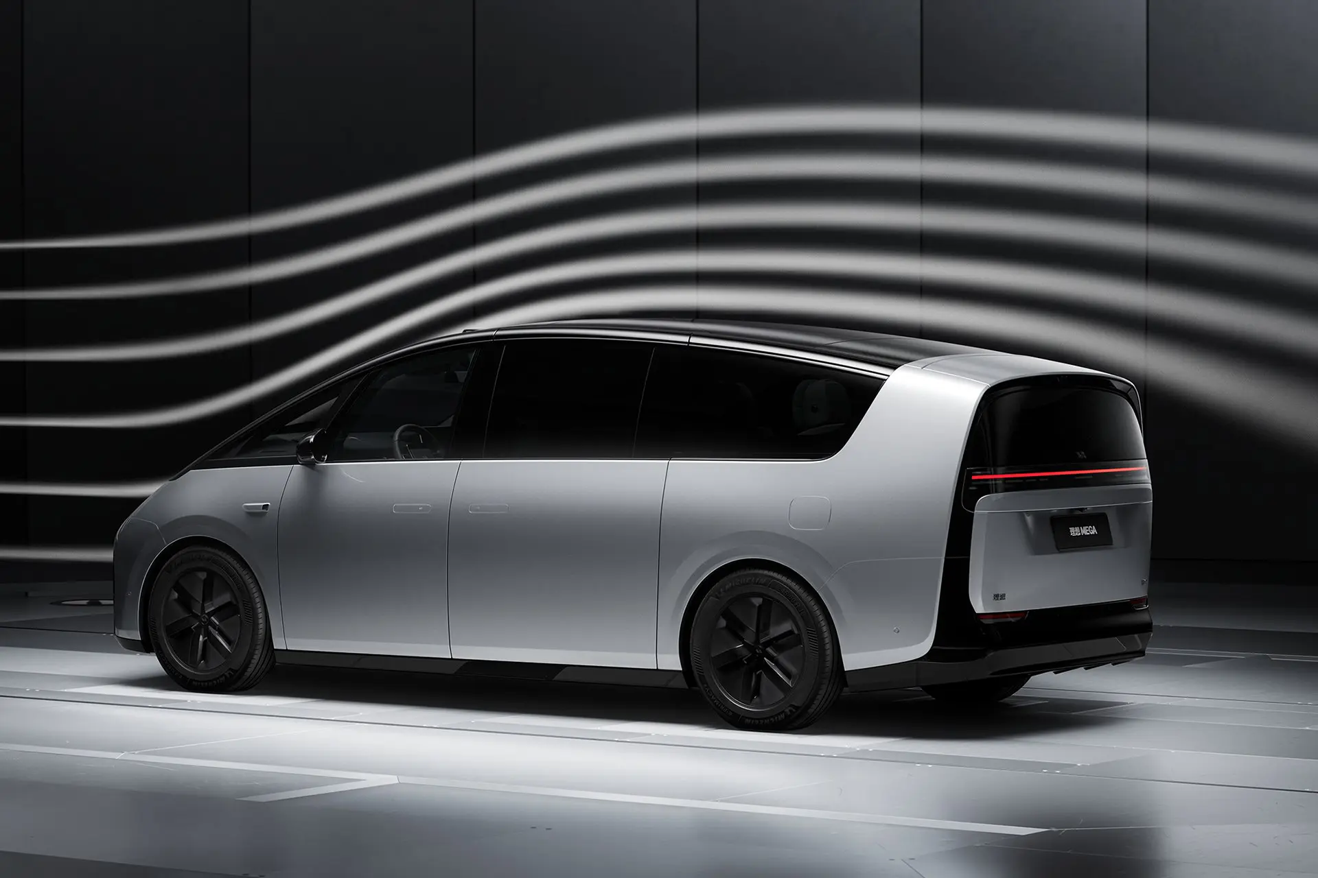 2023 Lixiang Mega MPV EV Car Pure Electricity 544hp 4wd 200 miles Front Wheel Drive