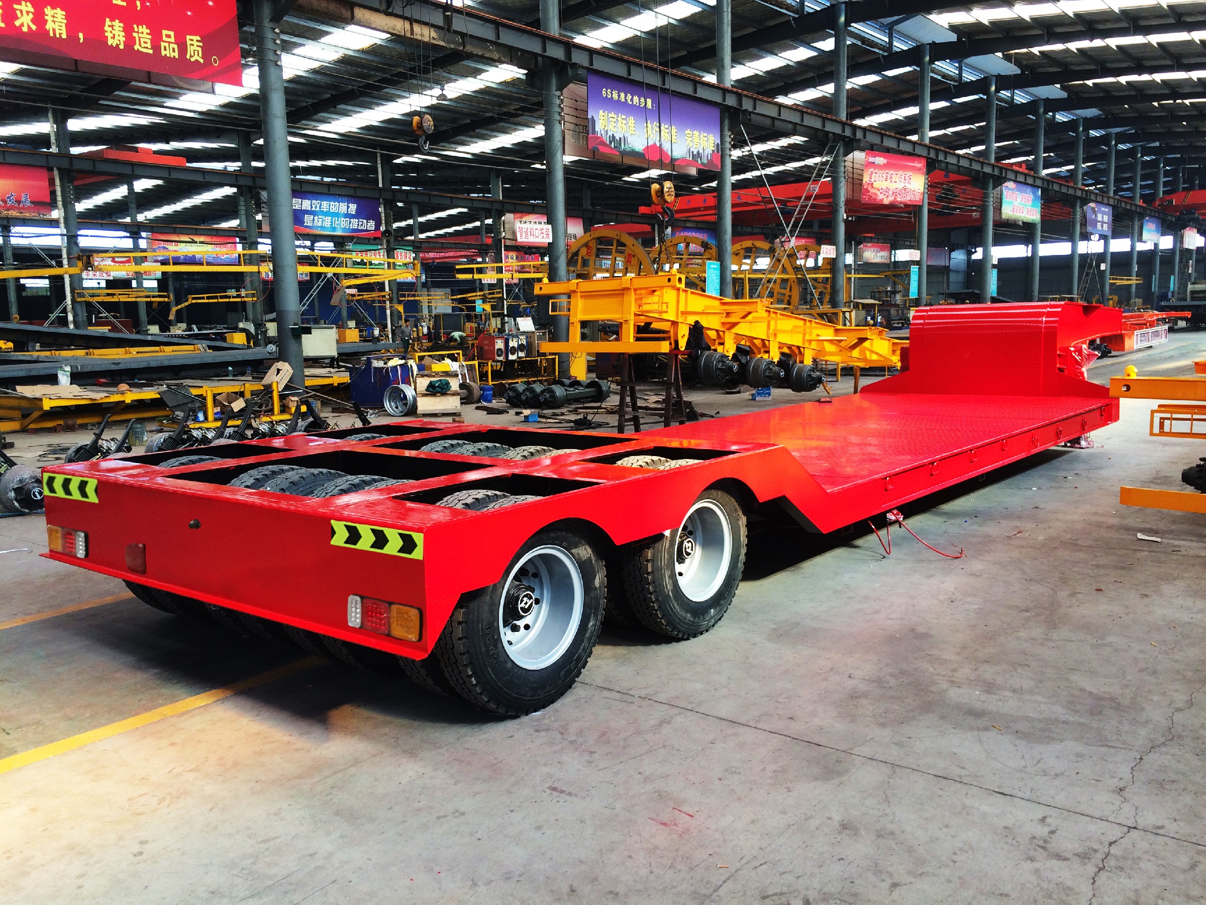 Manufacture 150 ton 4 Row 8 Axles Semi-Trailer for Heavy Duty Equipment Transportation