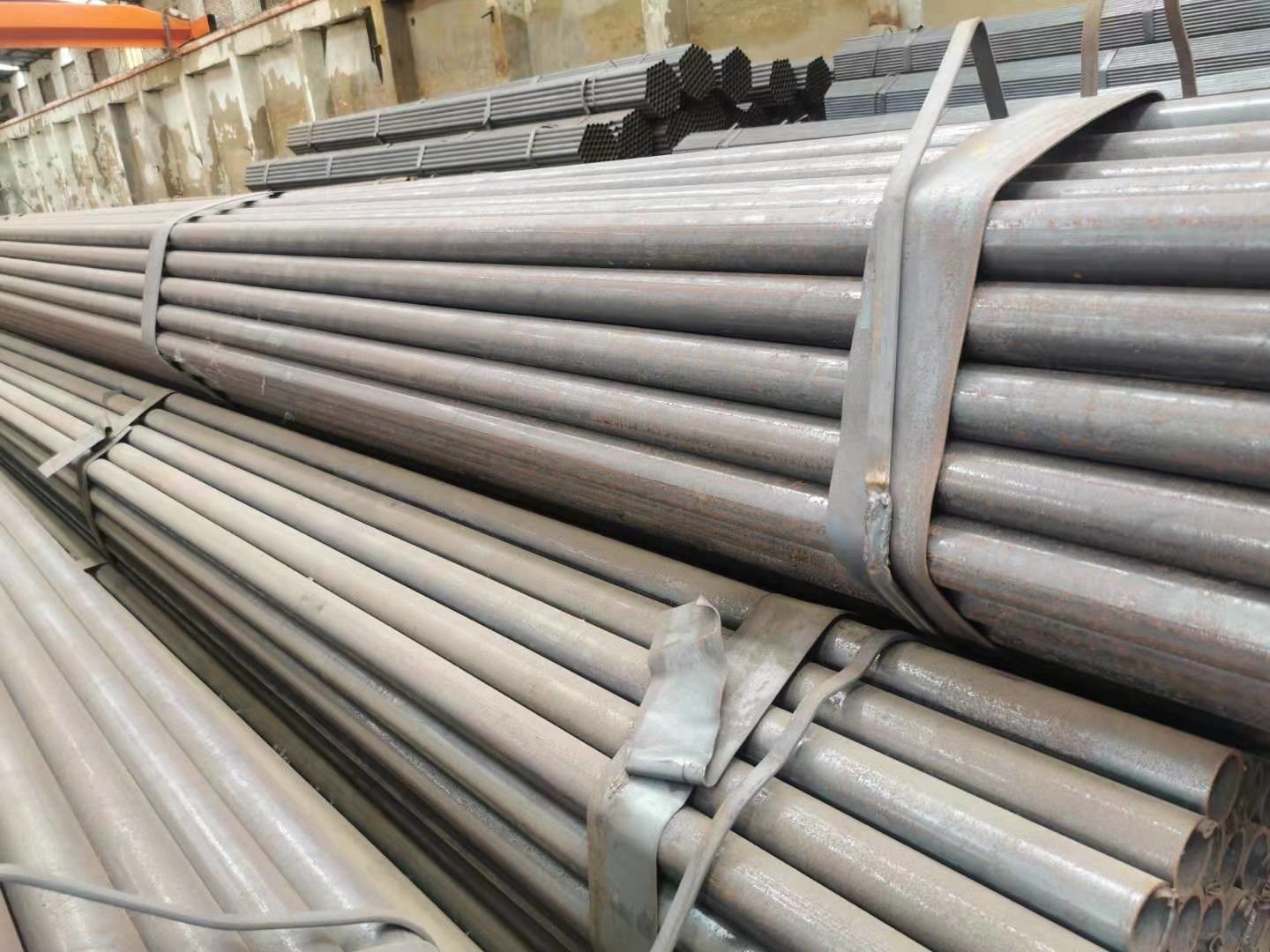 Tropical Pipelines Hot Rolled Steel Pipe 3m - 12m Length For Fire Engineering