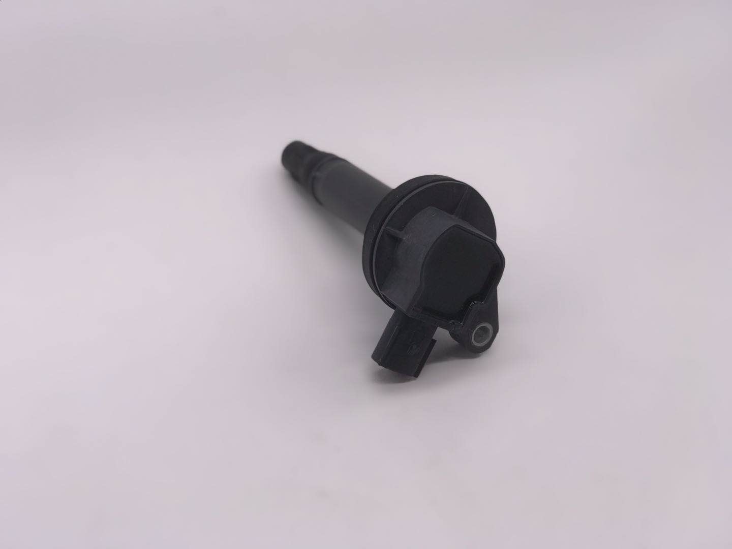 ISO Nissan CY01-18-100B Car Ignition Coil TS16949 Black Auto Parts