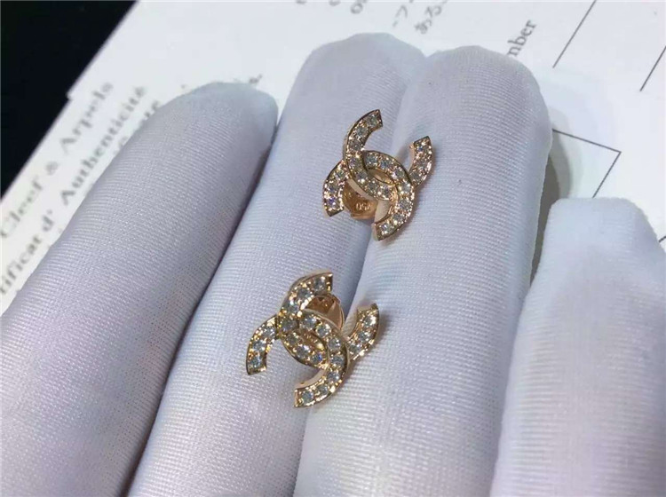 Logo Earrings in 18K Yellow Gold with Dropping Pearl Fashion Lady Jewelry Global Shipping