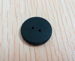 Quality Round two holes Laundry Tag, UHF Gen2 Laundry Tag, RFID Washing tag, High temperature wholesale