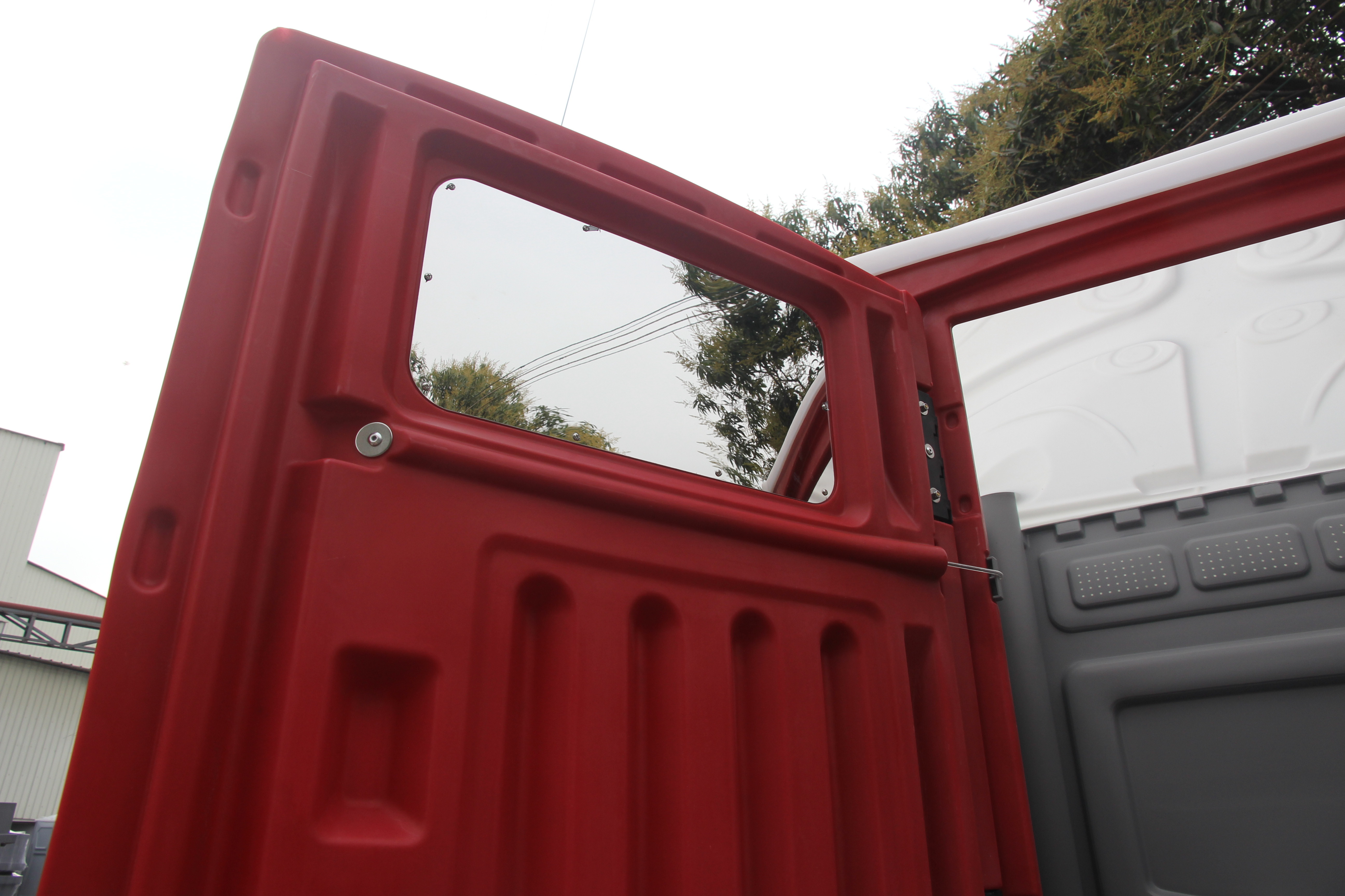 Chemical HDPE Portable Toilet Plastic Mobile With Water Tank Rental In Park