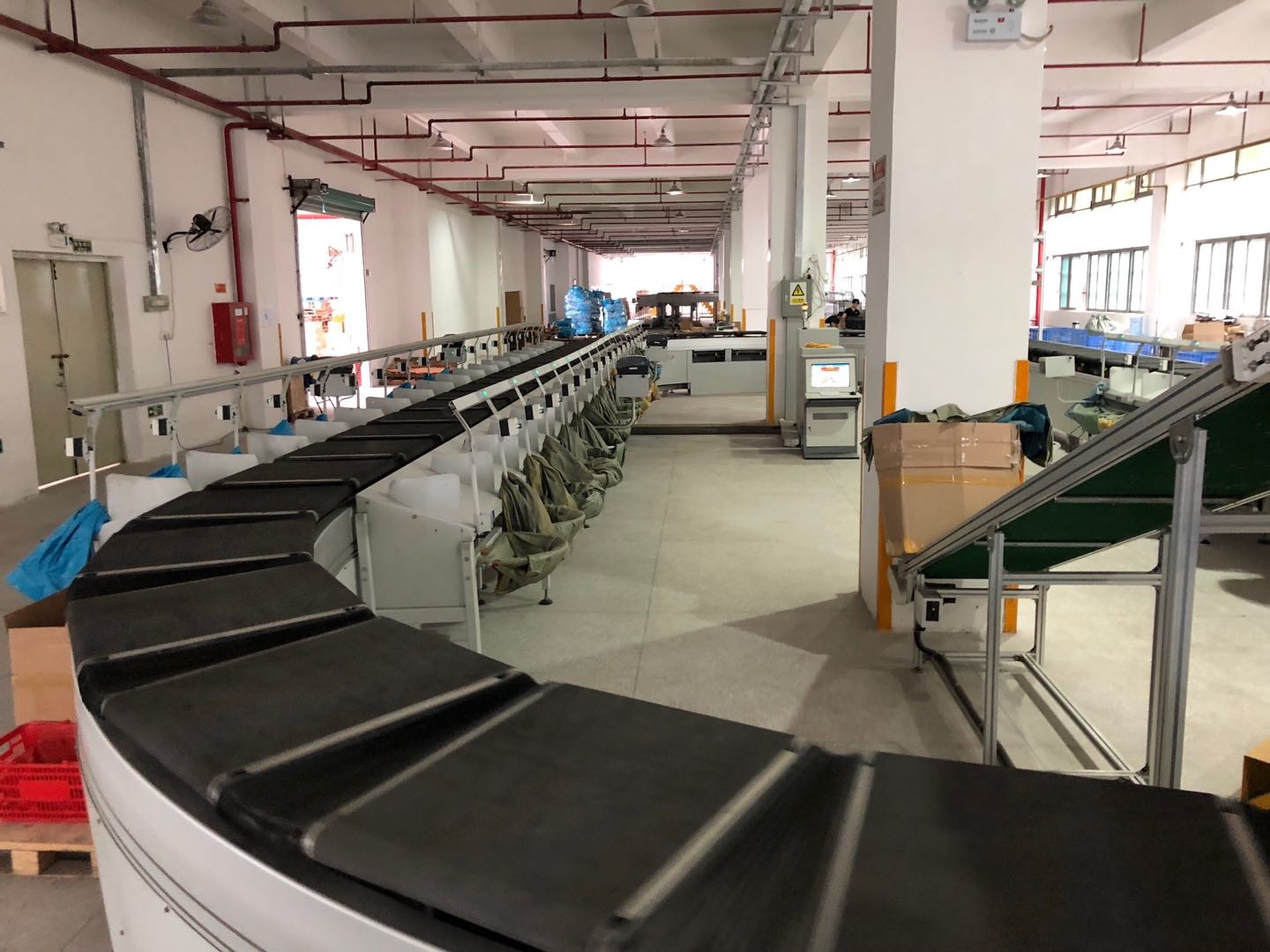 Express Mail Box Carton Package Letter Parcel Conveyor Systems