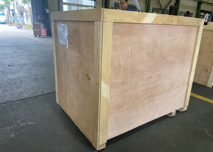 High Pressure Homogenizer 1000kg CIP For Lubricating Oil L-HM100 OR Mobil SHC627 ISOVG100