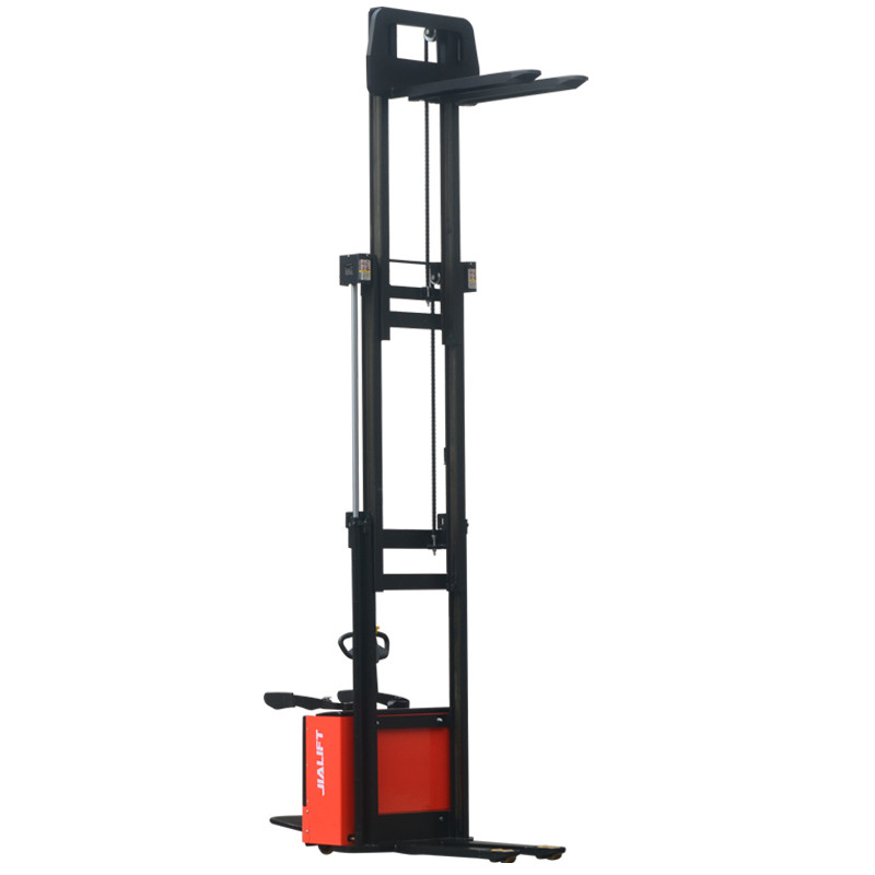 Fully Automatic Electric Stacker Rated Traction Weight 1600kg Lifting 4500mm