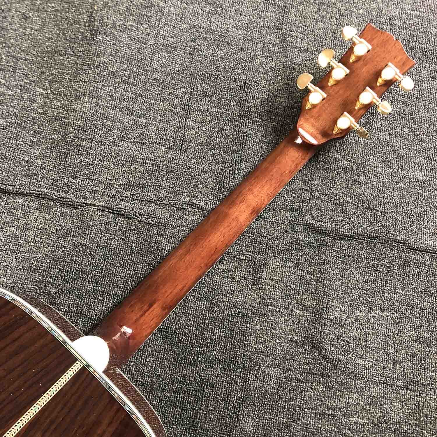 Custom HUMMINGBIRD DOVE Acoustic Guitar in Natural