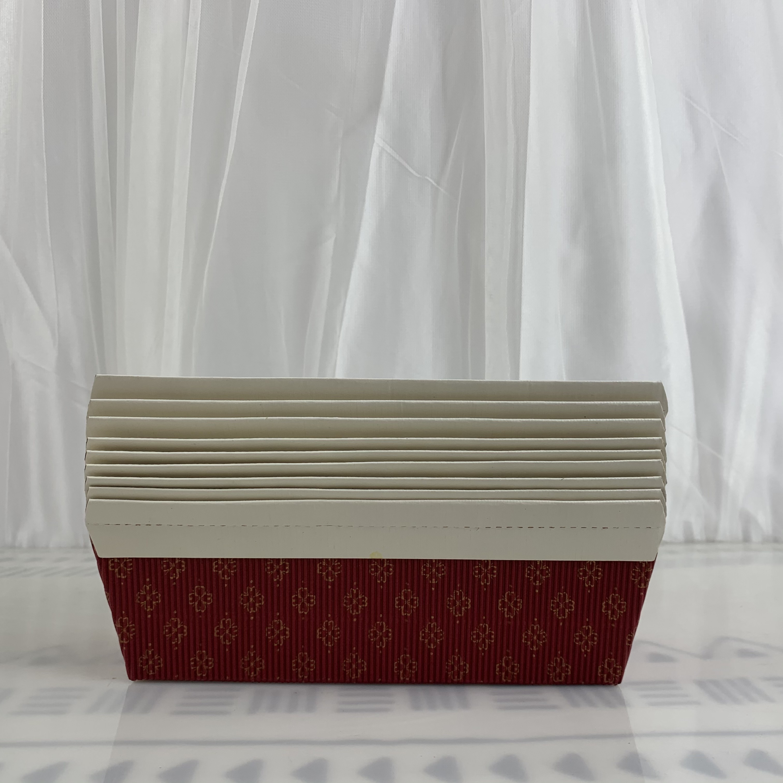 Natural Disposable Rectangular Kraft Paper Loaf Pans Molds Red Flower