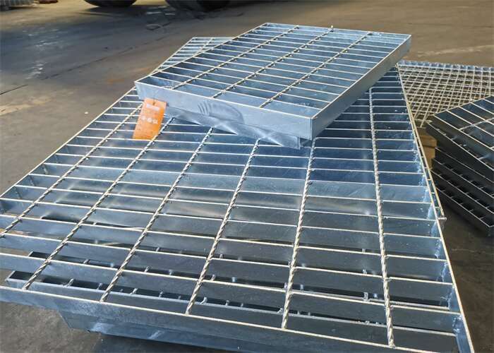 Rust Proof Q235 Hot Dip Galvanized Steel Grating
