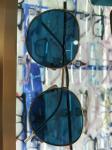 Fashionable men's goggles for outdoor sports paired with cool styling fashionabl