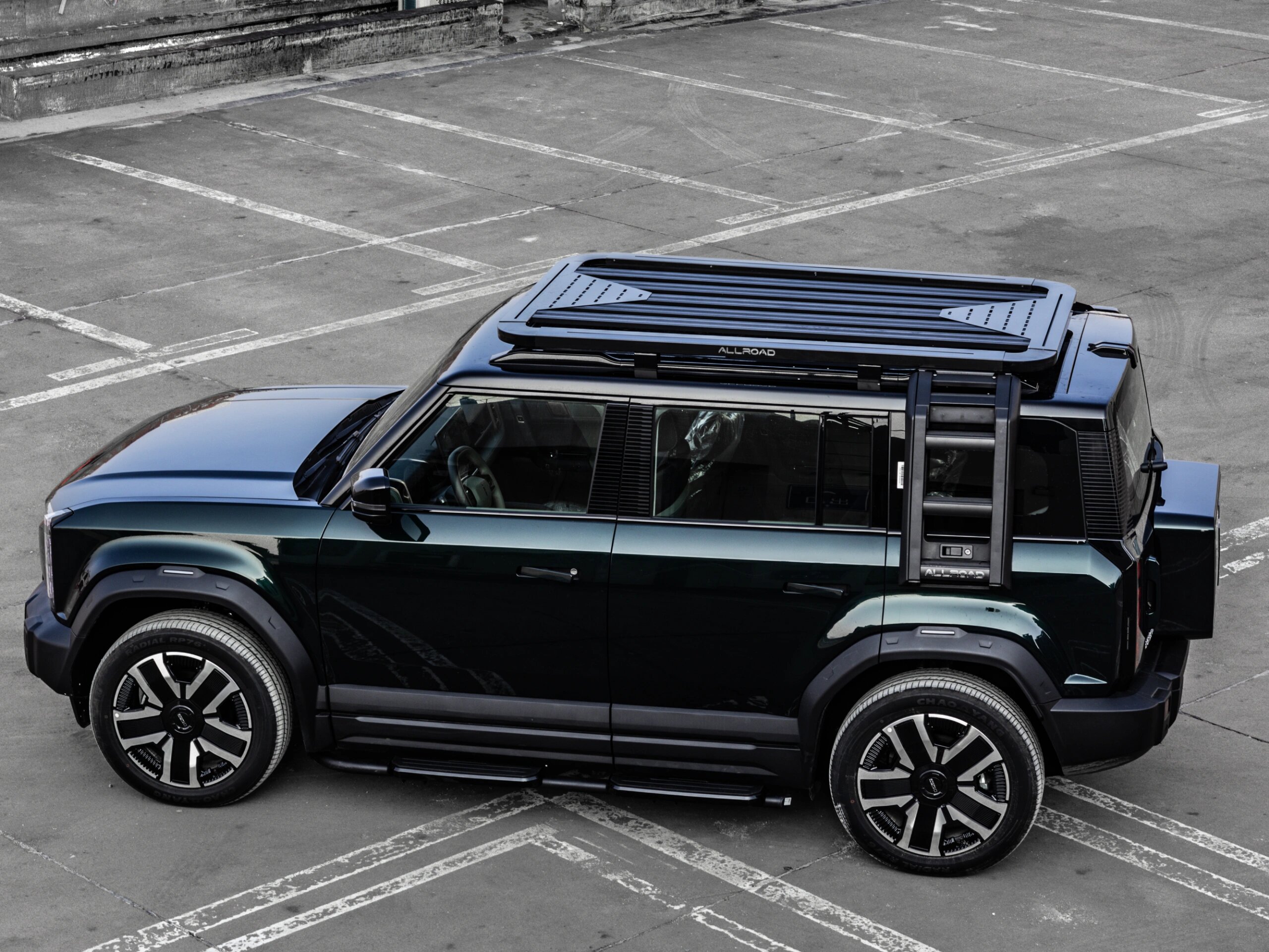 Energy Vehicle 2024 Chery iCar 03 Pure Electric SUV with Lithium Battery and 4WD Off-Road Performance