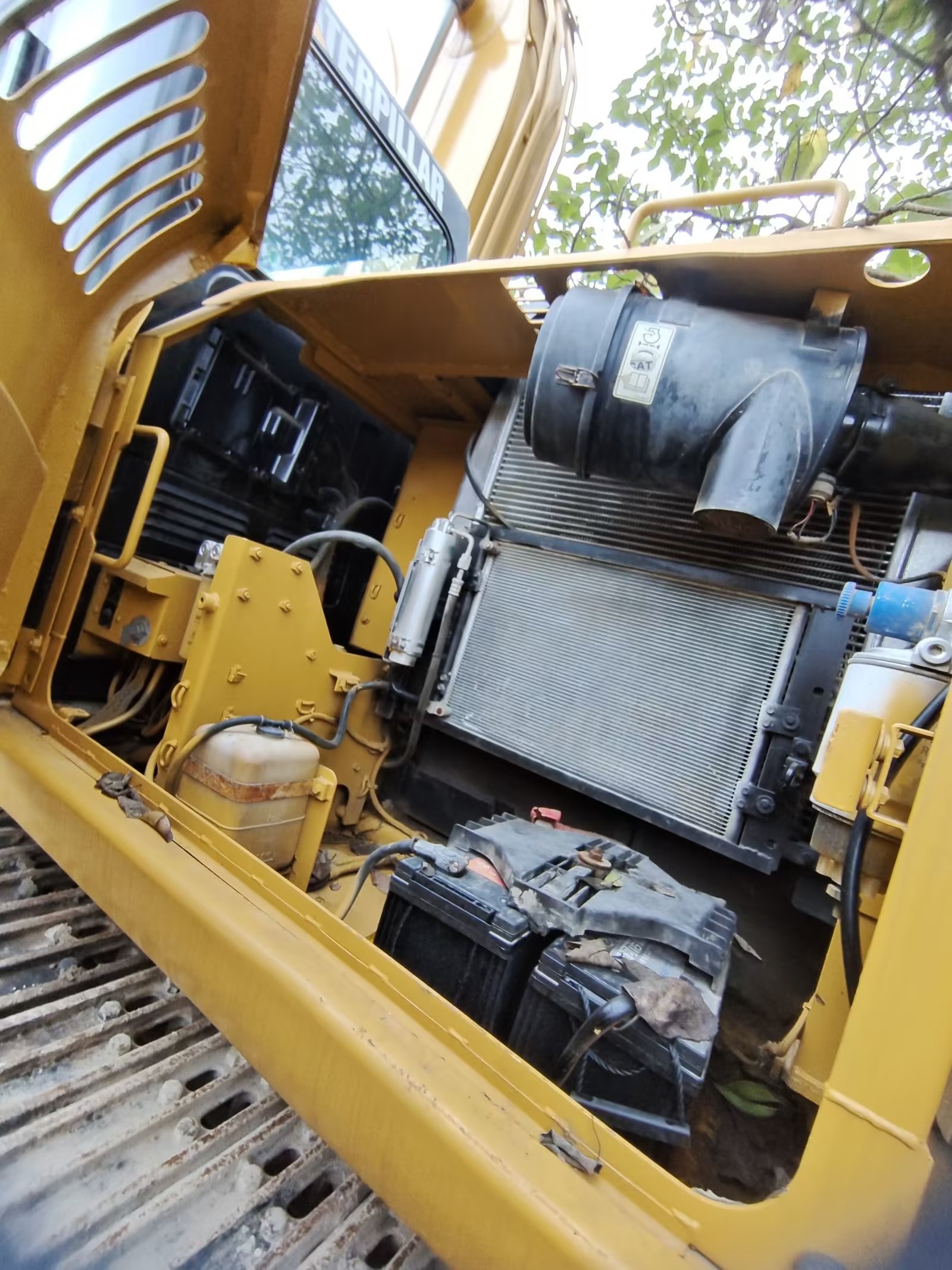 90% Caterpillar Cat 312D Crawler Excavator in Good Condition for Construction Machinery