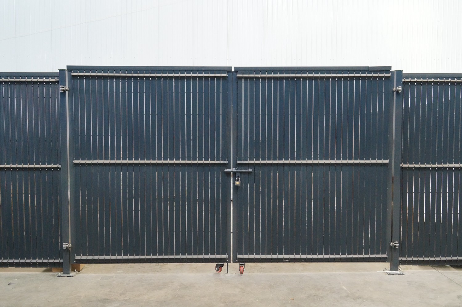 1.5m Two Leaf Double Metal Garden Fence Gate Hot Dipped Galvanize