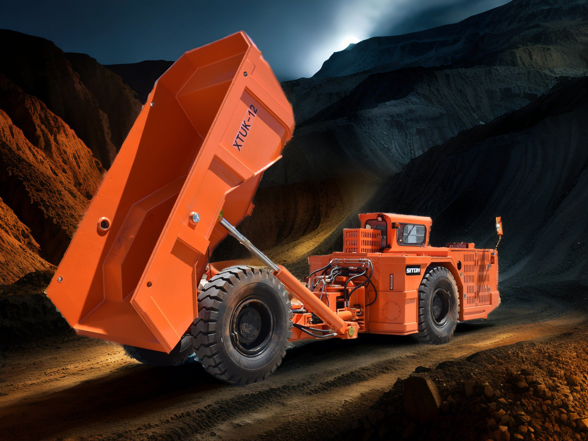 DERUI DRUK -12 VOLVO Original Engine Mining Dump Truck DANA Gearbox