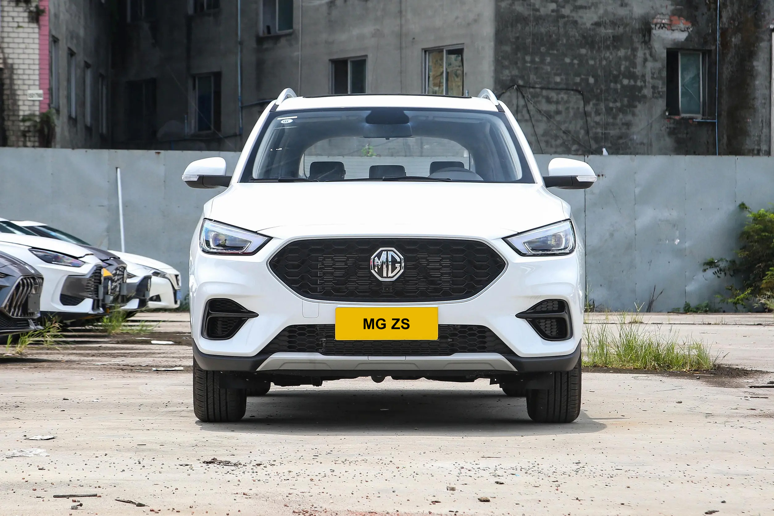 Front 2WD 180DCVVT Automatic Global Million version 1.5L CVT 5 Seats LED Headlight MG ZS 2022 Used Cars for Your Requirements