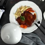 Round Solid Pure White Porcelain Tableware Smooth Lines Modern Porcelain