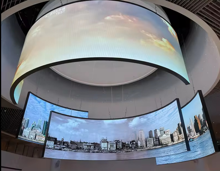 Ultra Bright Flexible LED Display Module With P1.25-P5 Pixel Pitch And 200-600W/H Power