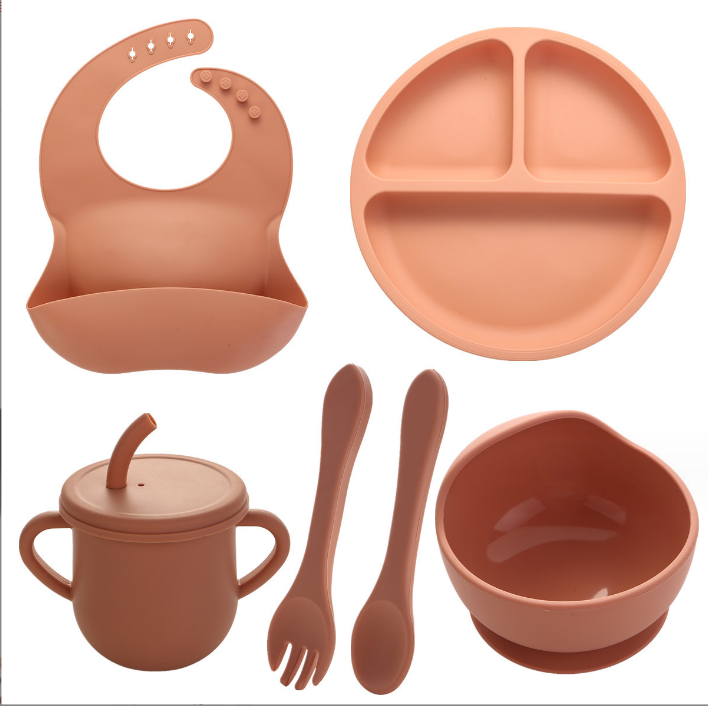 None Design Style Silicone Feeding Set Full Dinner Plate Bowl Cup Spoon Fork Spork for Infants