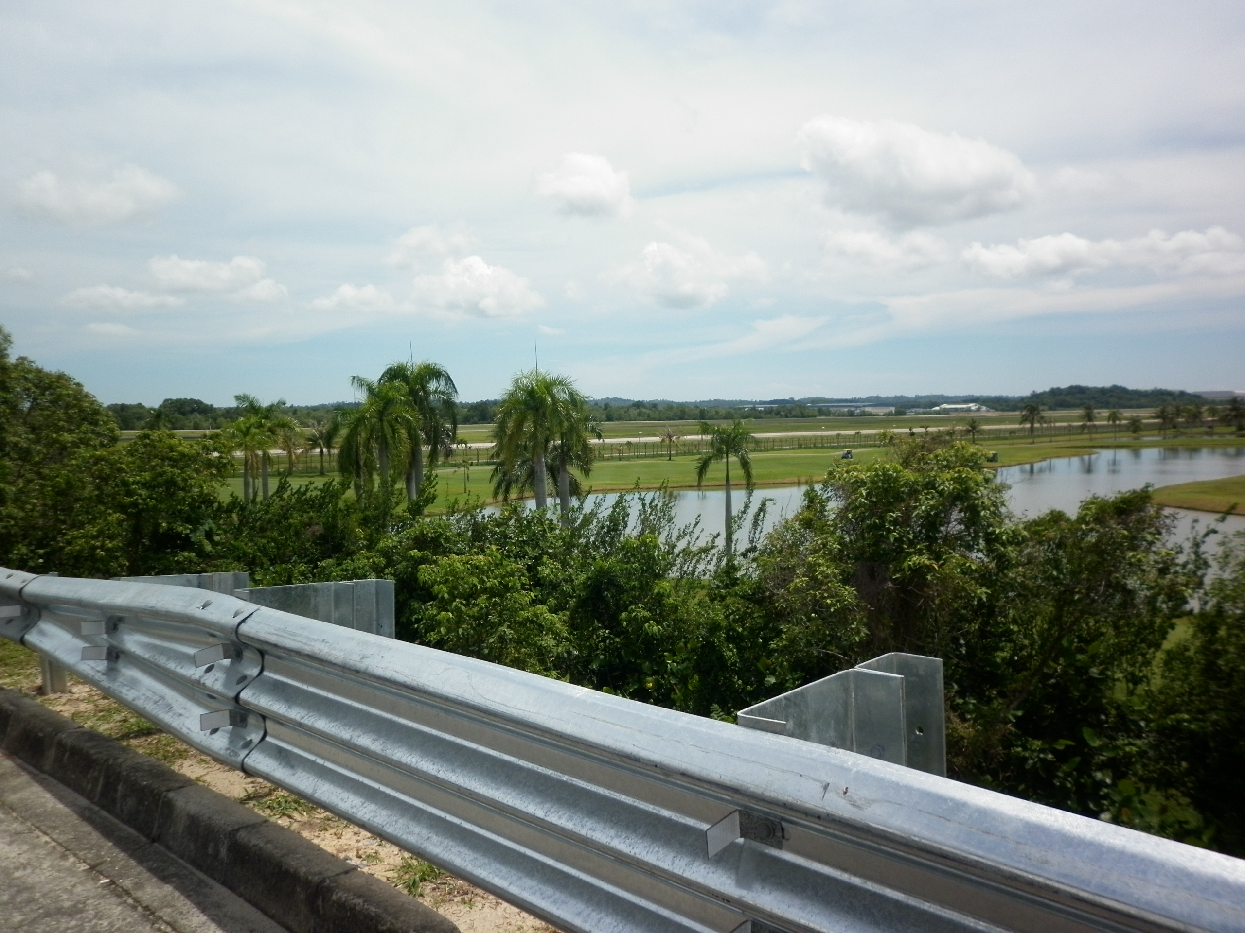 Hot Dipped Galvanized Highway Safety 3 To 2 Two To Be Three Guardrail for Roadway Sale