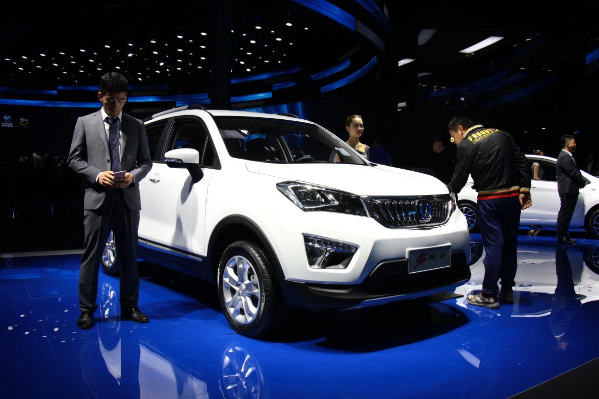 2023 Changan Cs15 Ev 55kw Engine 450/530km Range Full Version 0km Used Car with within 4100 * 1740 * 1630mm
