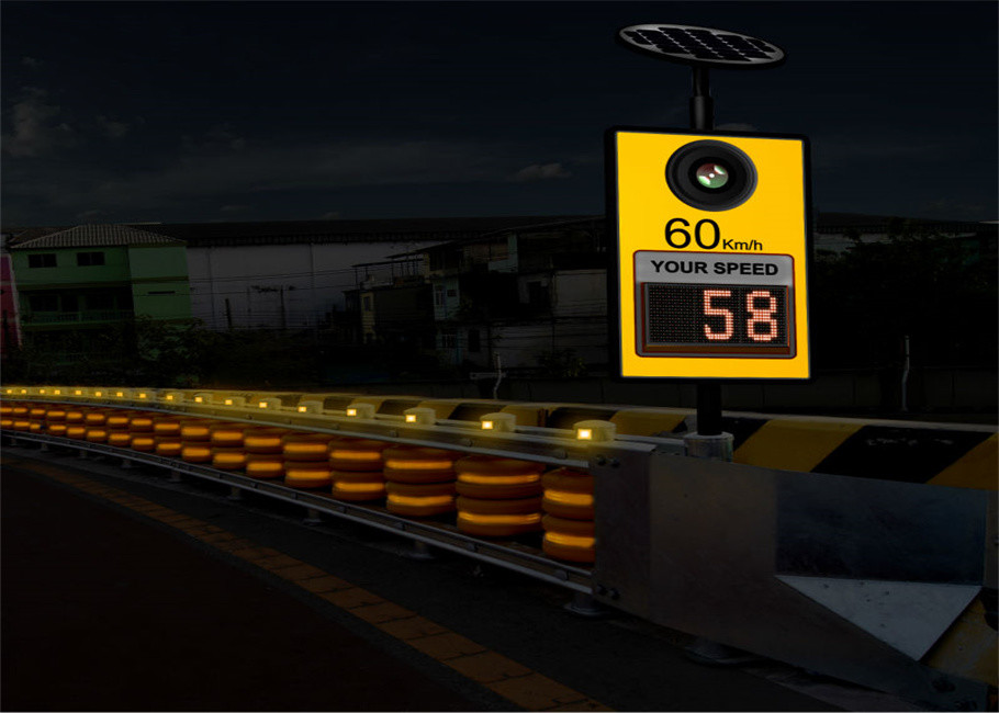 Highway Safety Roller Crash Barrier Traffic Safety EVA Roller Barrier