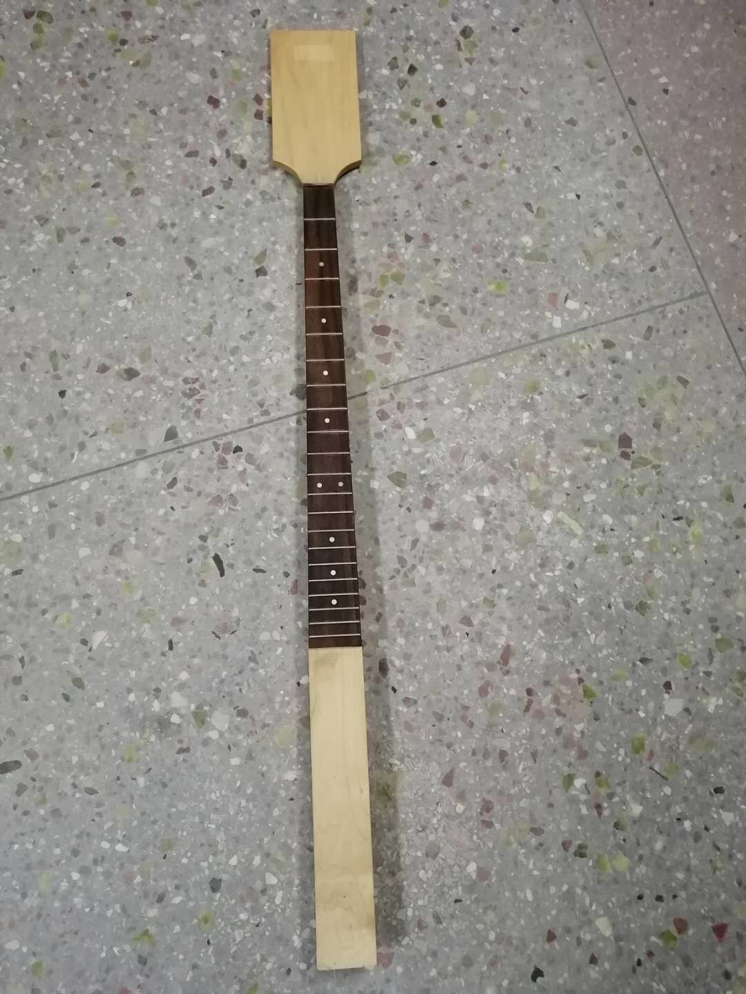 Custom Grand 22 Fret Roasted Maple Electric Guitar Neck for Handmade Tele Guitar Kits Gloss Finished with Bone Nut
