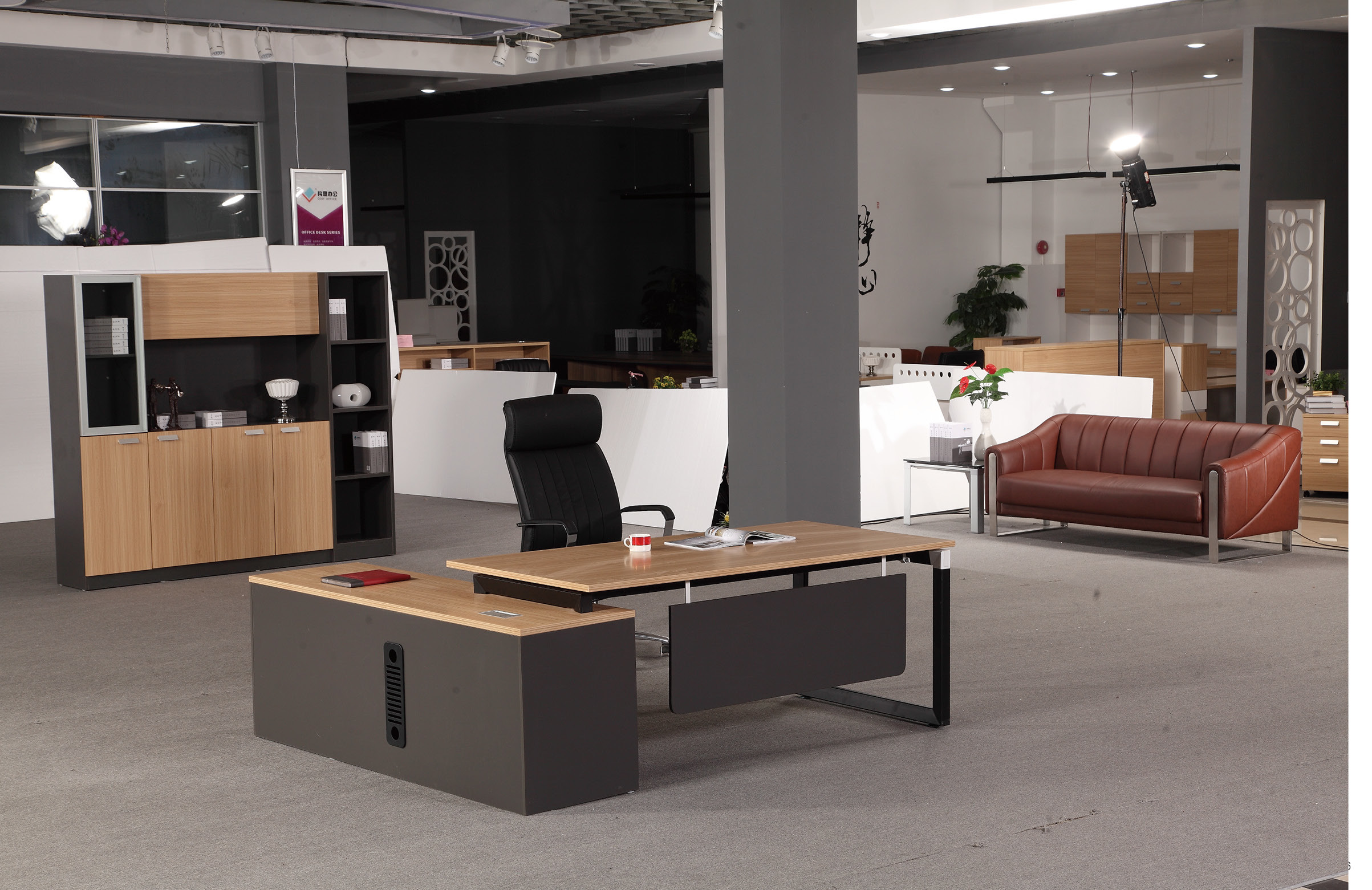 BV Standard Modern Executive Desk , Long Office Desk Open Plan Benching Systems