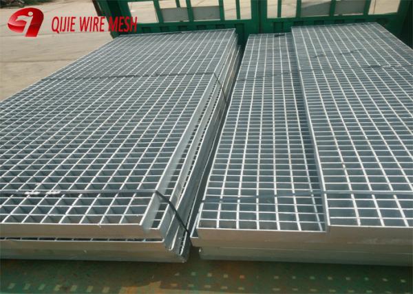 Cheap Traffic Plates Galvanized Steel Grating Expanded Metal Mesh Serrated Bar Grating for sale