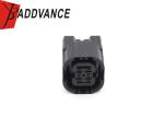 3EAA04FB 4 Pin Female Sealed Waterproof Automotive Connectors For Multiple Types