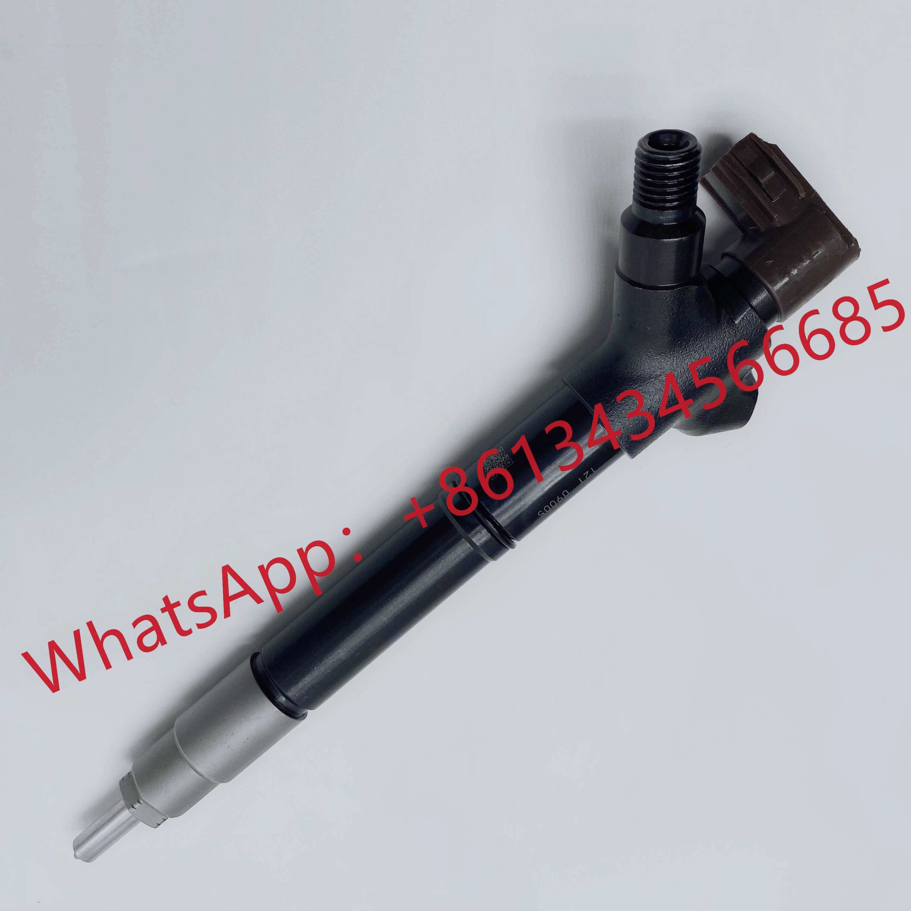 23670-26060 Diesel Common Rail Fuel Injector For TOYOTA AVENSIS RAV4 2AD-FTV