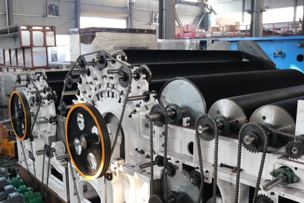 Full Automatic PET Needle Punching Carpet Making Machine , Carpet Manufacturing