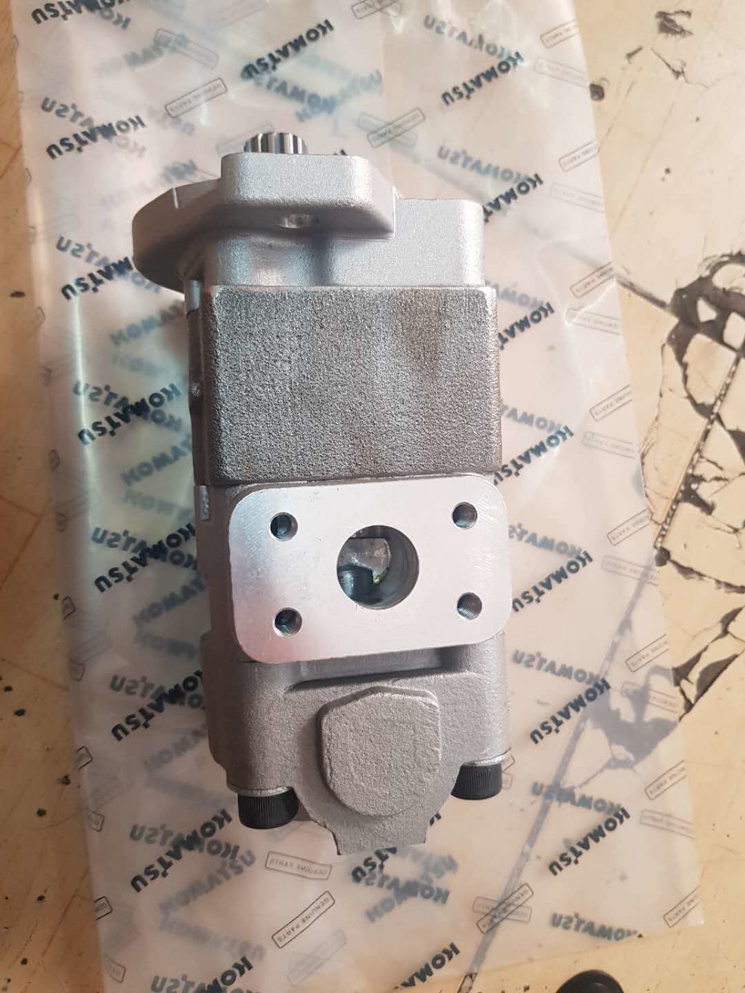 708-3T-04620 Pump Assy Komatsu Parts Boom PC70 PC78MR PC78US PC78UU