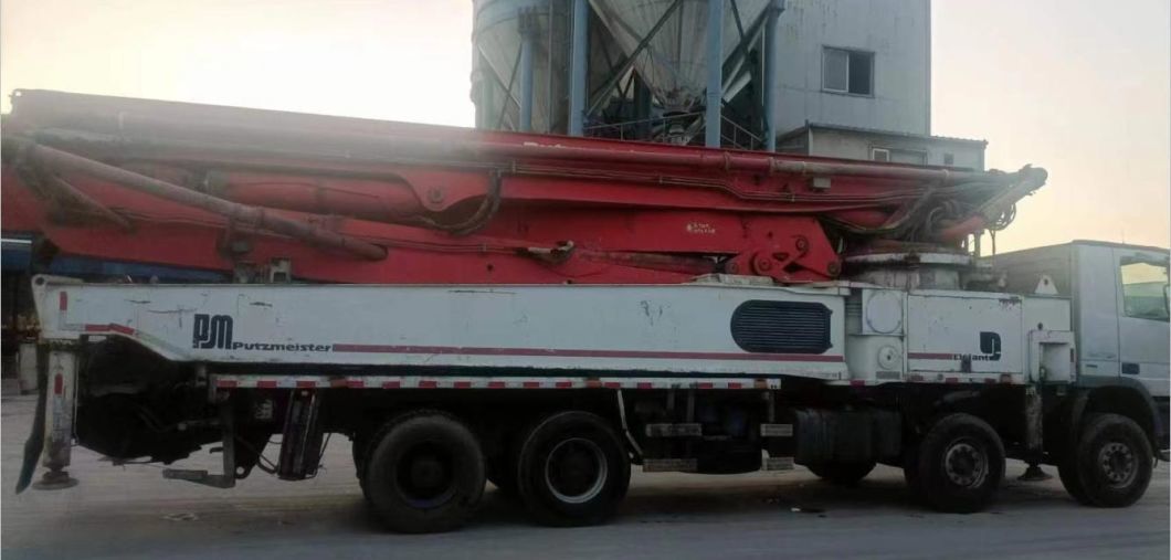 Secondhand Used Putzmeister Concrete Truck Pump 56m for Batching Plant Mixer