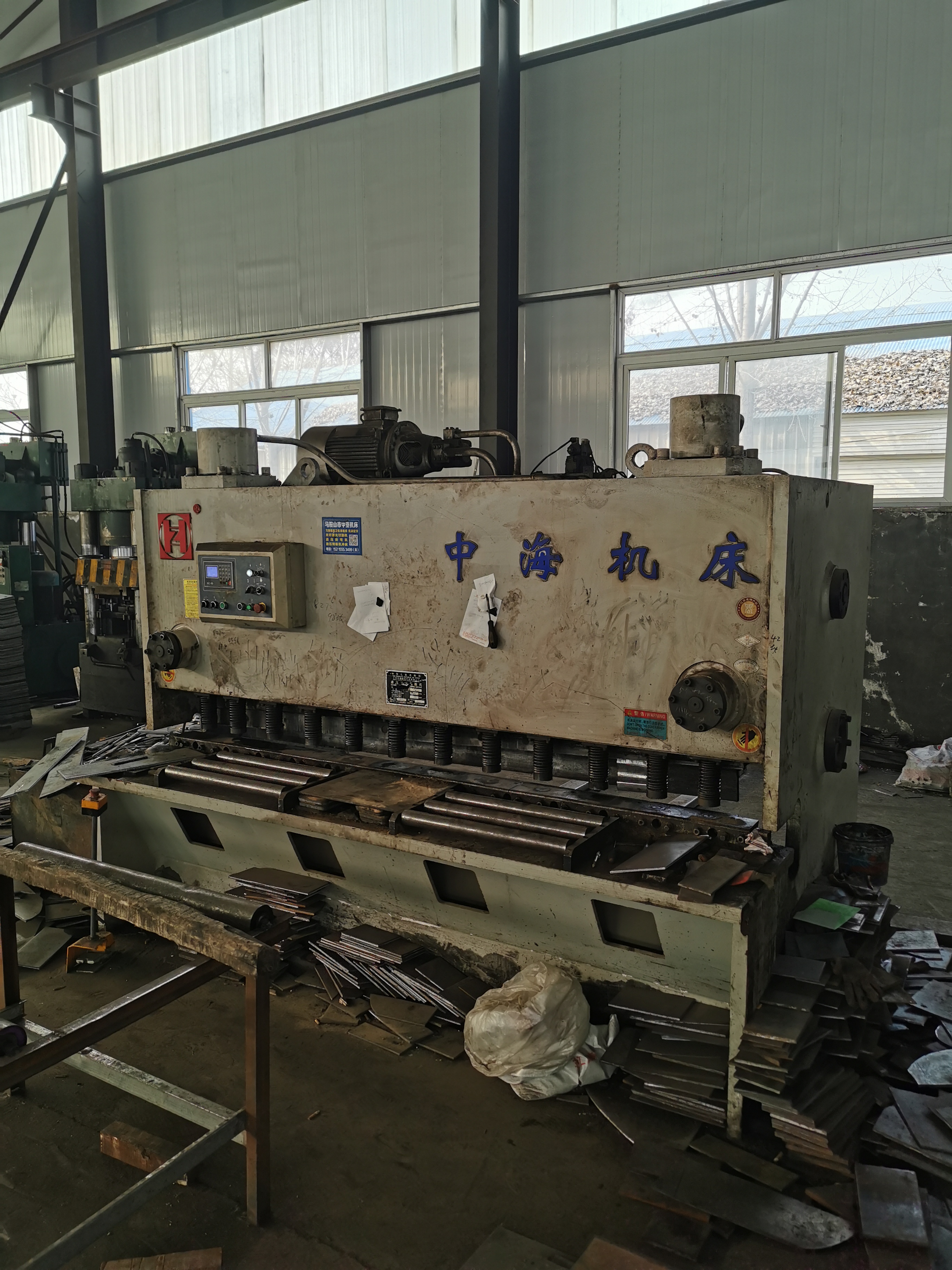 Galvanized Steel Guardrail Post For Roadway Safety On Highway Anti-Collision