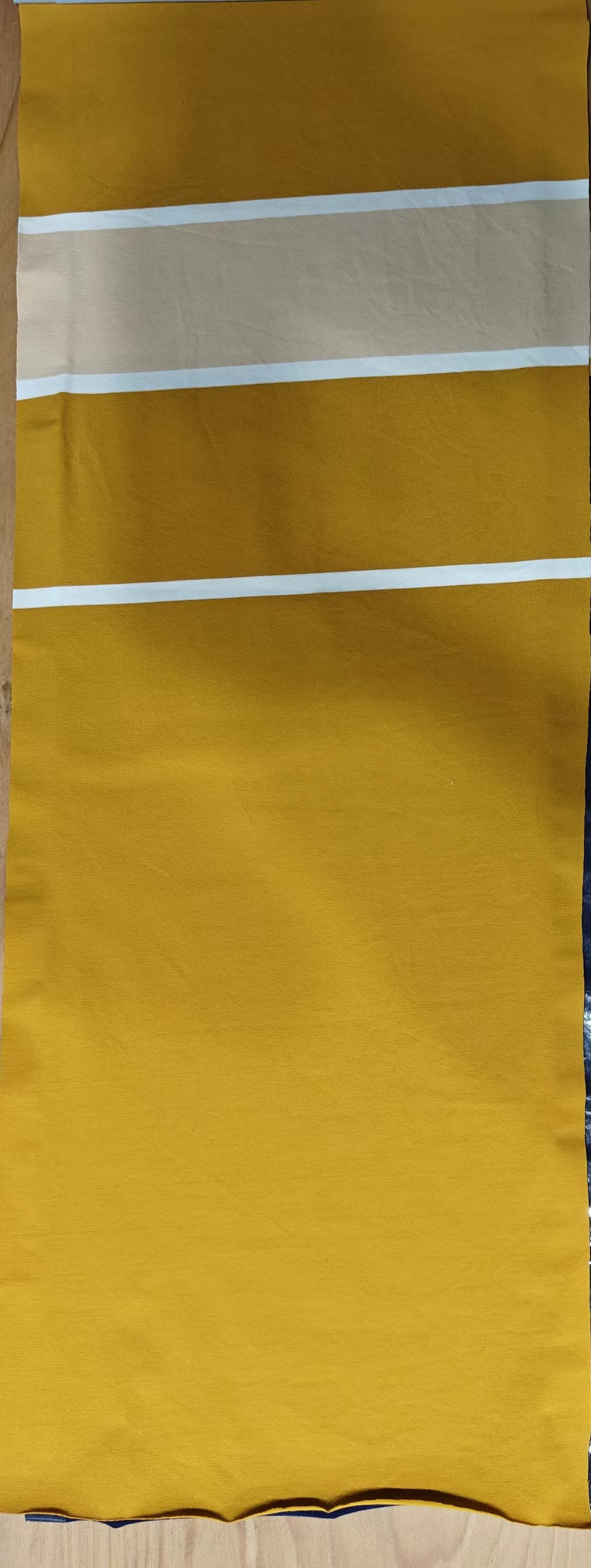 Stable Plain Weave Soft And Clear Texture Natural Striped Material Fabric For Casual Wear