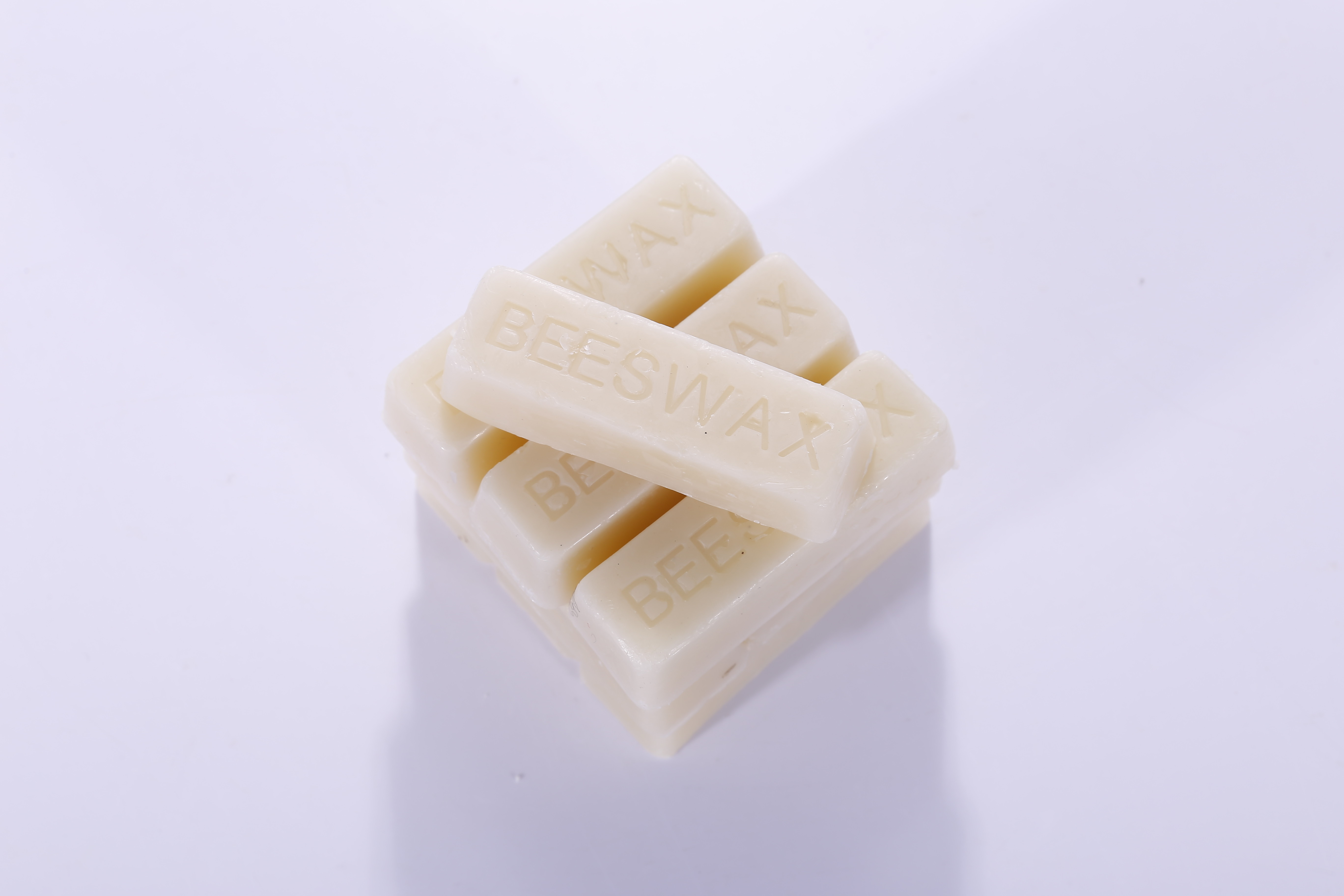 White Beeswax 100% Pure Natural Beeswax In 28g Bar Food Grade