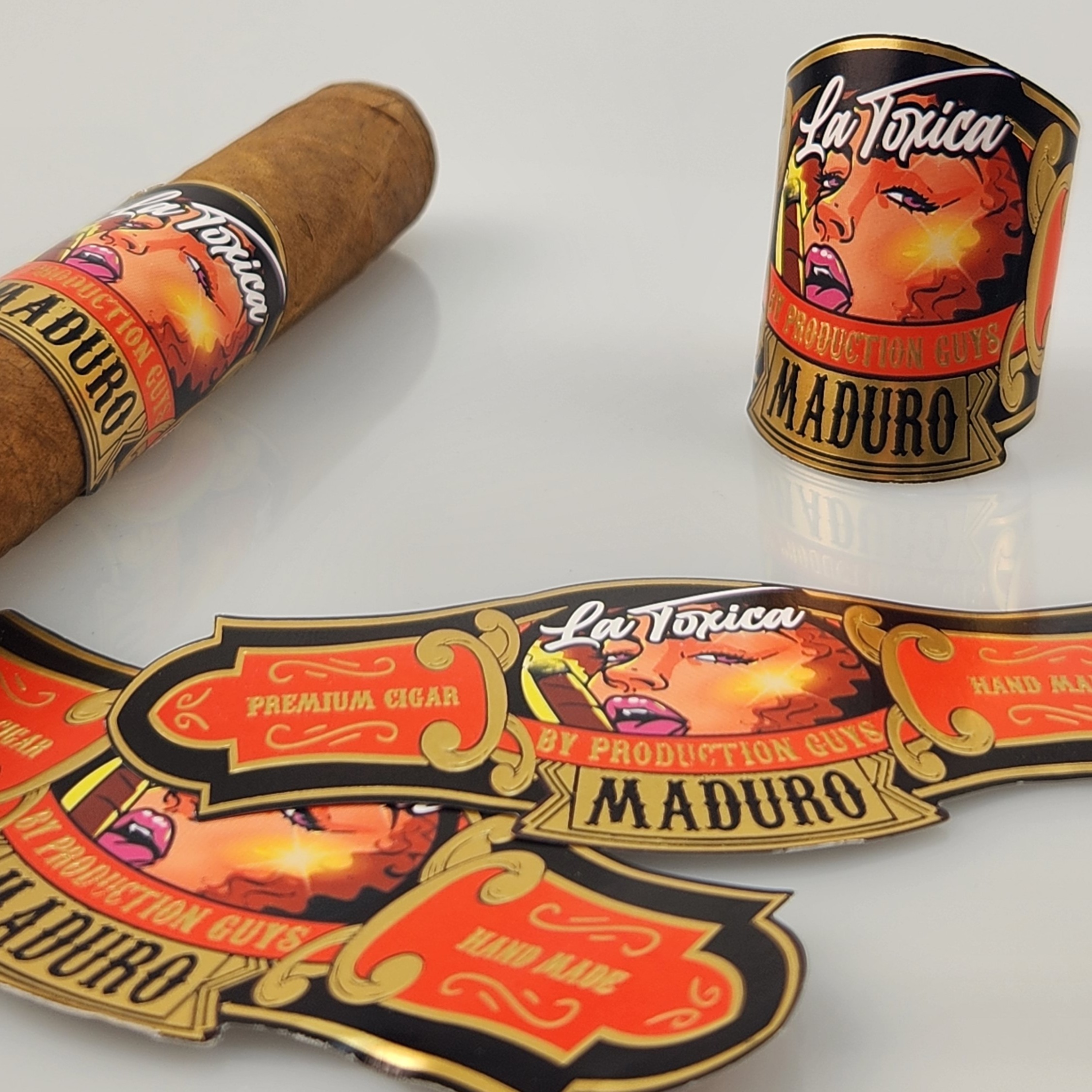 2025 Hot Sale Waterproof High Quality Custom Cigar Label Gold Foil Printing with Private Logo & Brands Embossed Printing Quick Sticker