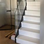 High Strength Flooring Mounted Tempered Laminated Glass Straight Staircase with