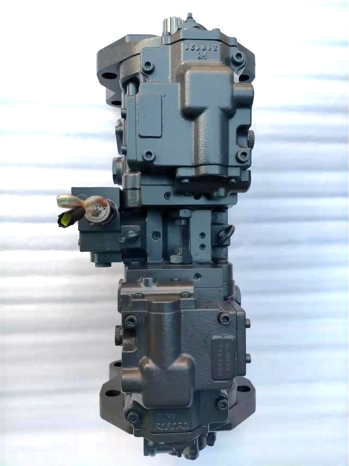 EC240B Excavator Main Pump 14524180 KAWASAKl K3V112DT9N/14T Hydraulics Pump