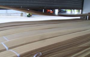 Quality Wood Veneer Plywood Sheets Quarter Cut Veneer Natural Brown 0.5mm Thickness wholesale