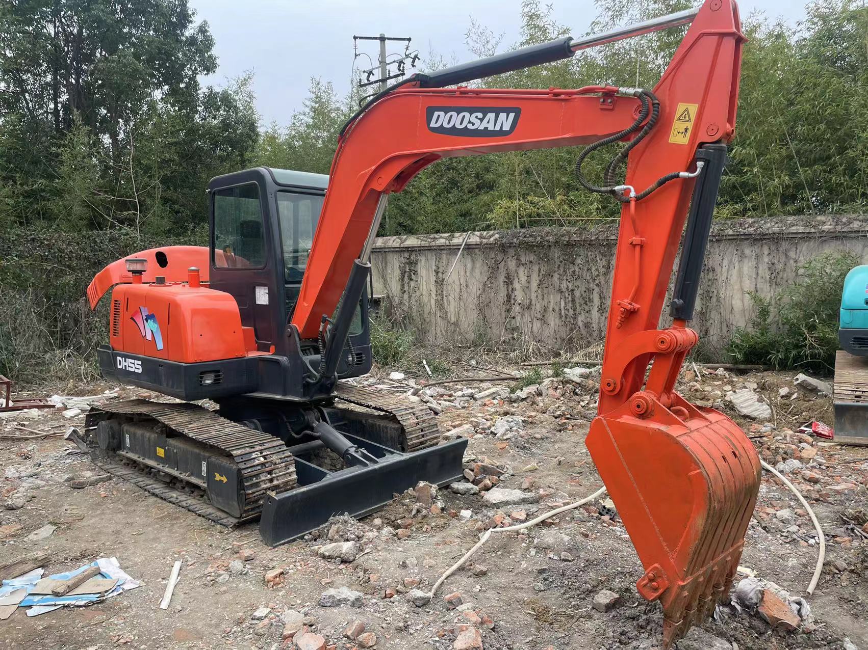 Doosan DH55 DX55 DH60 DX60 Used Excavator 5.25 Ton Crawler Excavator