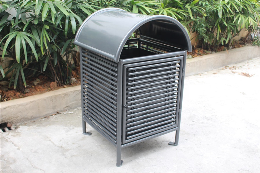 Sustainable Wrought Iron Garbage Bins , Surface Mounted Outdoor Trash Bin