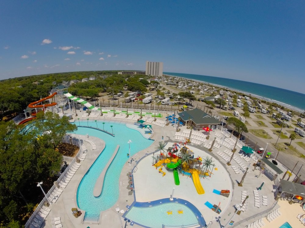 Commercial Steel Lazy River Equipment Water Park Artificial River Customized