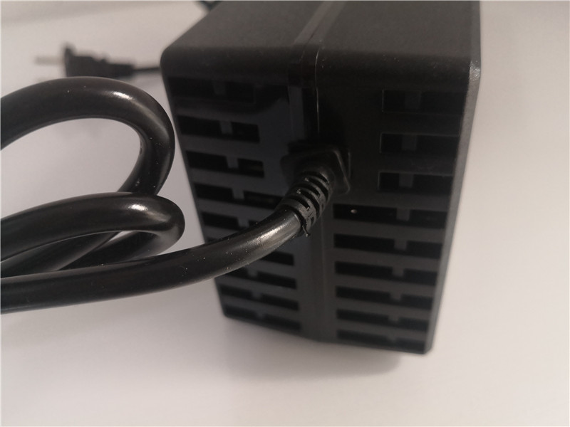 29.4V 24V 10A 7S Electric Bike Lithium Ion Battery Chargers