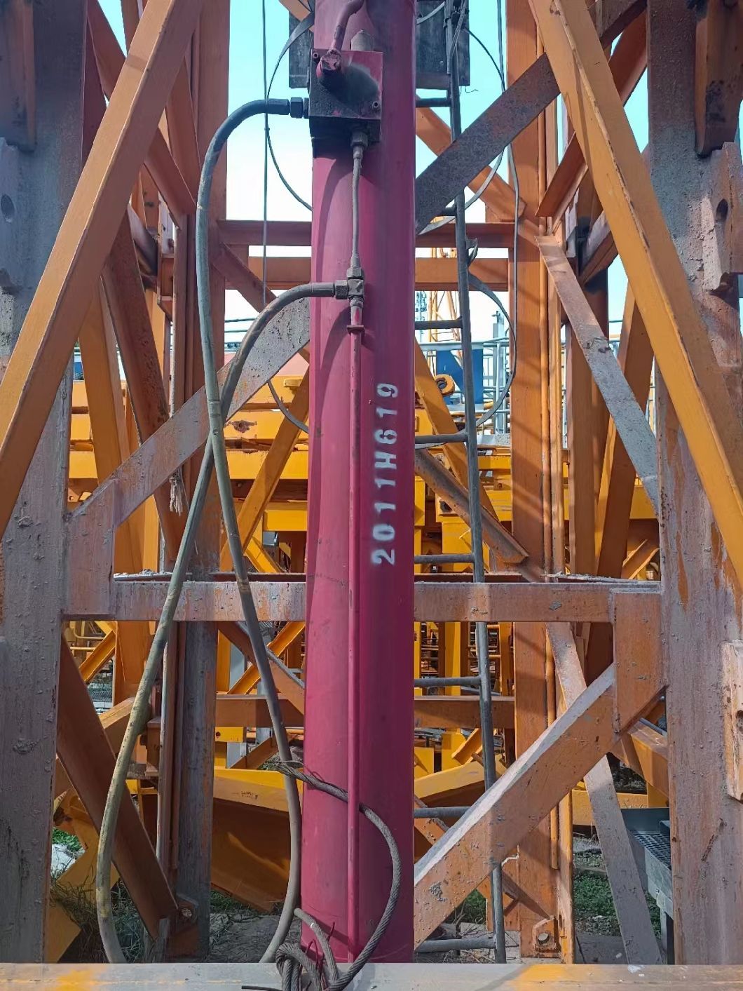 Yongmao 11 Years, 13 Years Two Elevation 5513-6 Tower Crane for Sale